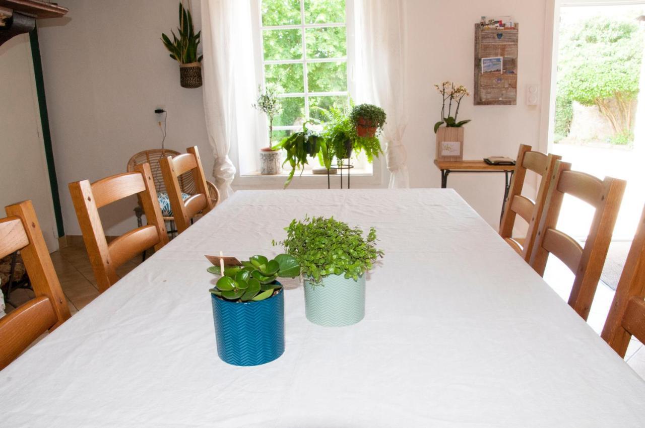 La Maison Des Tilleuls Saint-Germain-Sur-Seves エクステリア 写真