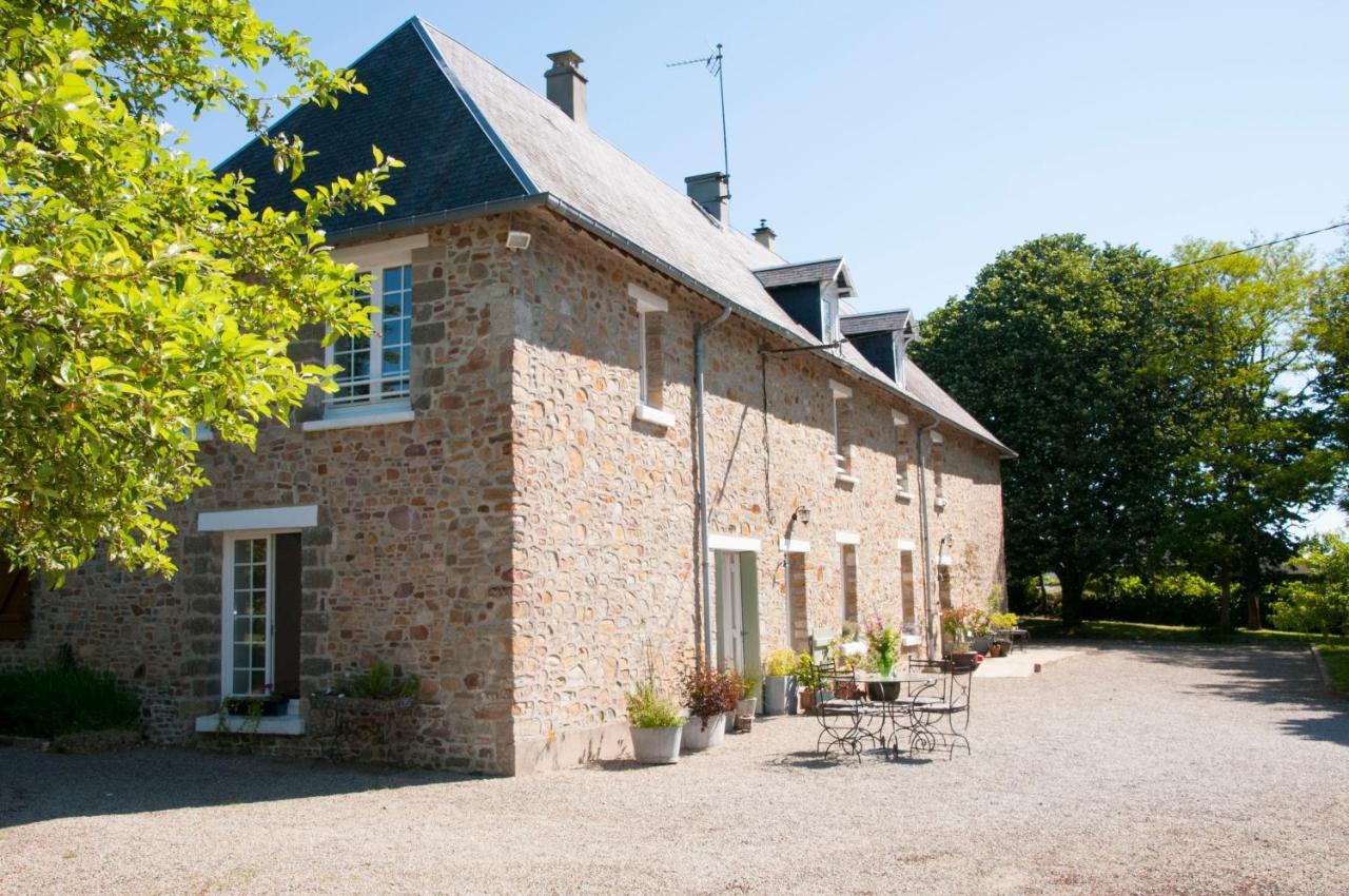 La Maison Des Tilleuls Saint-Germain-Sur-Seves エクステリア 写真