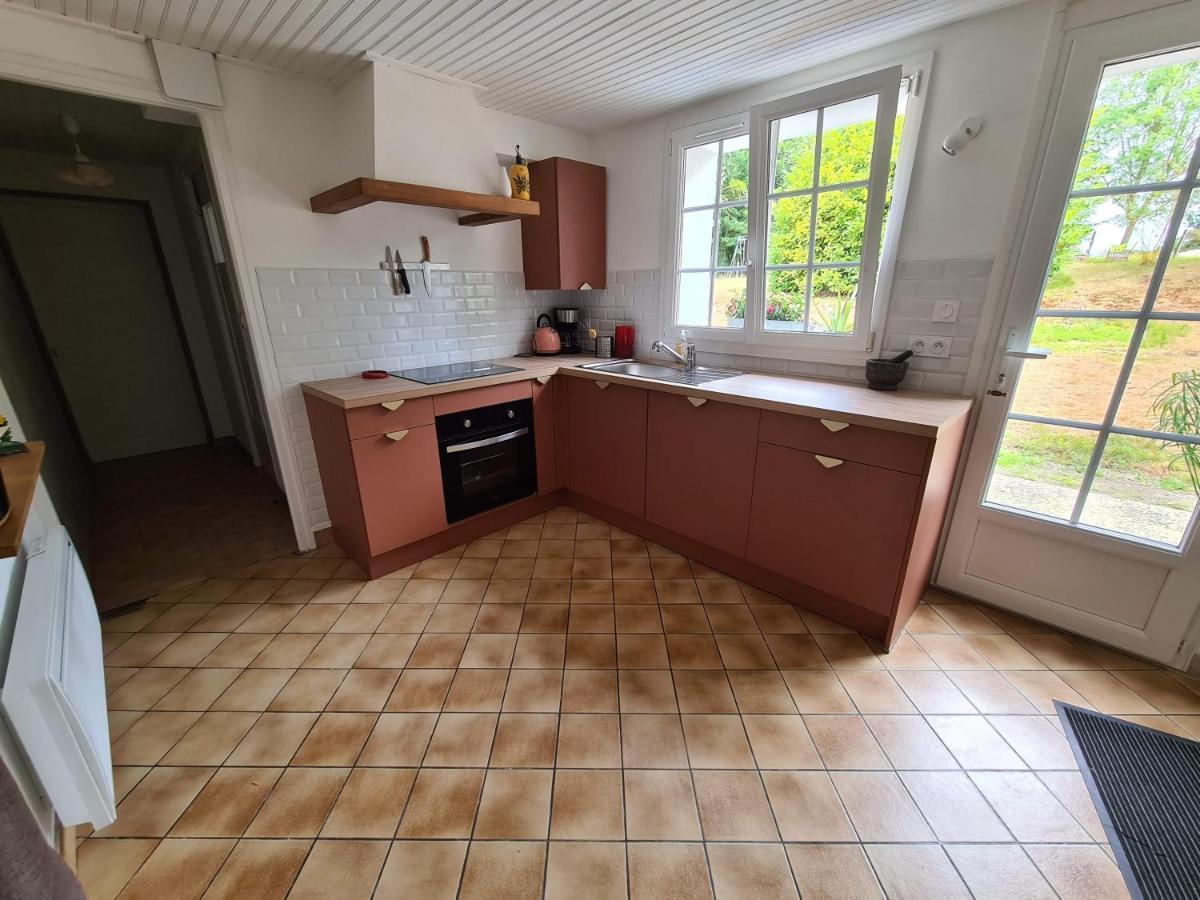 La Maison Des Tilleuls Saint-Germain-Sur-Seves エクステリア 写真