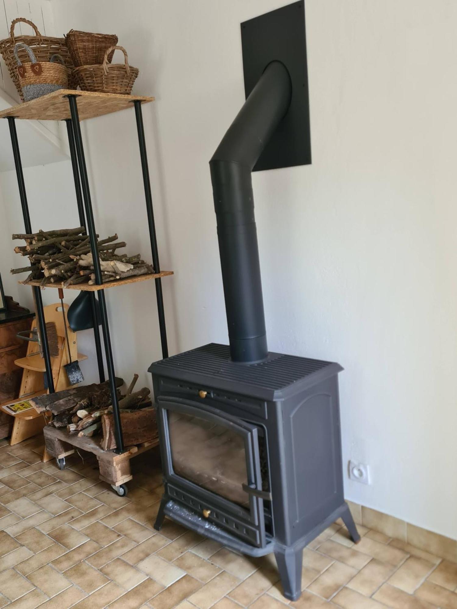 La Maison Des Tilleuls Saint-Germain-Sur-Seves エクステリア 写真
