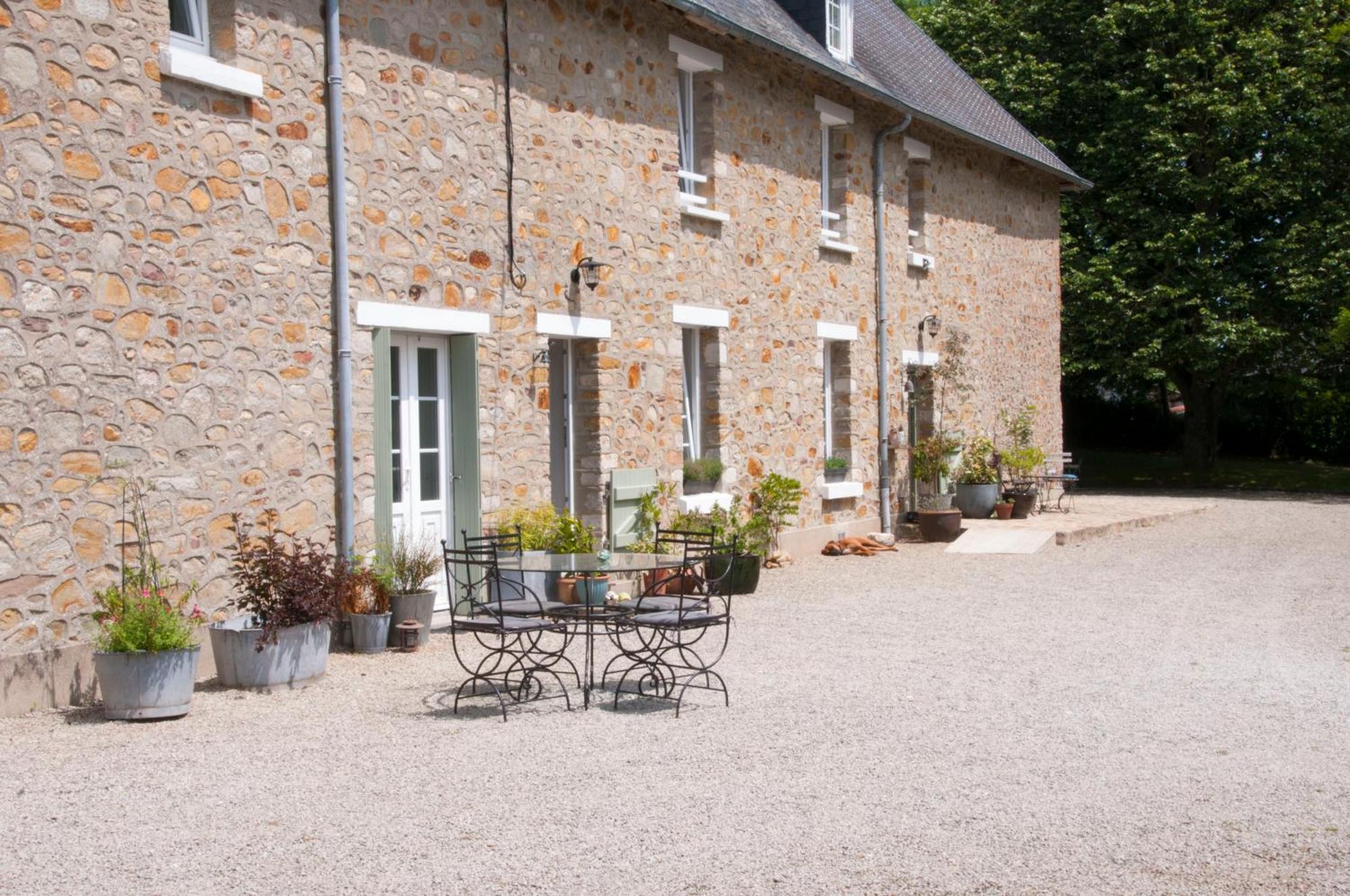 La Maison Des Tilleuls Saint-Germain-Sur-Seves エクステリア 写真