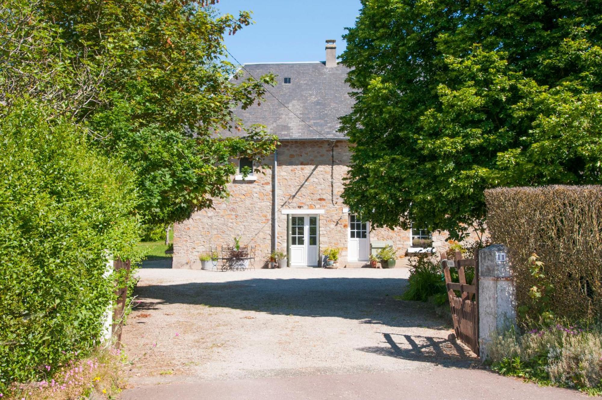 La Maison Des Tilleuls Saint-Germain-Sur-Seves エクステリア 写真